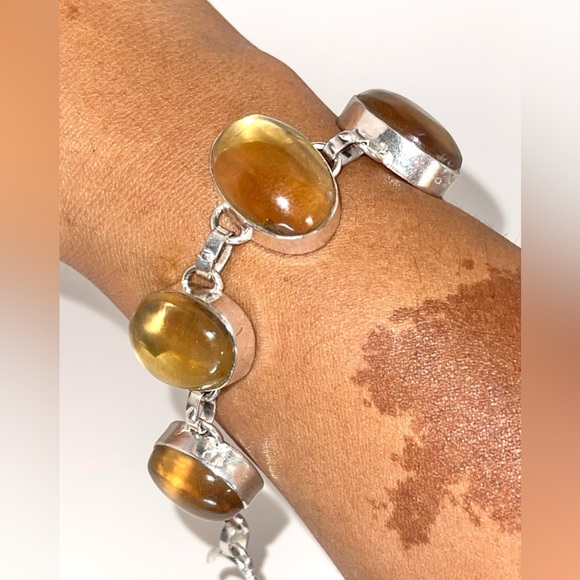 Translucent Fluorite Bracelet - Picture 2 of 14